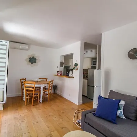 T2 Boulouris -st Raphael, 150 Metres De La * Сен-Рафаель