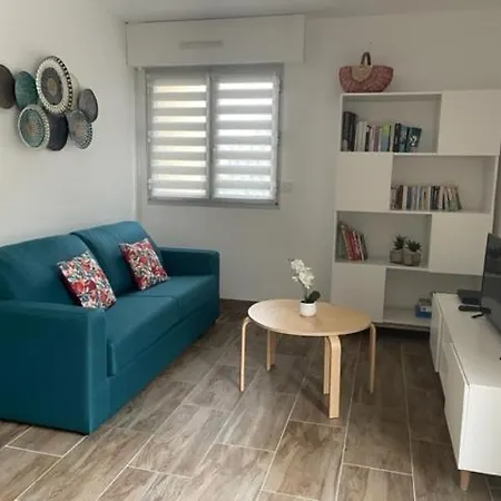 T2 Boulouris -st Raphael, 150 Metres De La Saint-Raphaël
