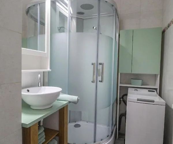 Apartamento T2 Boulouris -st Raphael, 150 Metres De La Saint-Raphaël